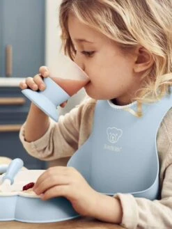 Bavoir Avec Récupérateur BABYBJORN Rose Pastel - Baby Bjorn -Produits Pour Bébé bavoir avec recuperateur babybjorn 2