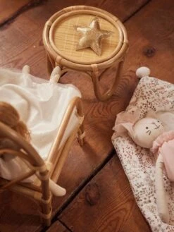 Chaise + Table Poupon En Rotin Beige - Vertbaudet 11 Chaise + Table Poupon En Rotin Beige - Vertbaudet -Produits Pour Bébé chaise table poupon en rotin 3