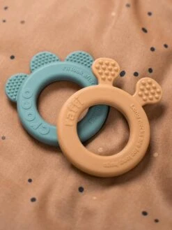 Doudou Plat Attache Sucette - DONE BY DEER Moutarde - Done By Deer -Produits Pour Bébé doudou plat attache sucette done by deer 3