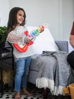 Guitare Connectée Magic Touch - HAPE Rouge - Hape -Produits Pour Bébé guitare connectee magic touch hape 2
