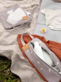 Pochette Isotherme LÄSSIG Taupe - Lassig -Produits Pour Bébé pochette isotherme lassig 4